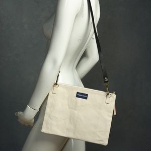 Parker Thatch canvas bag with strap